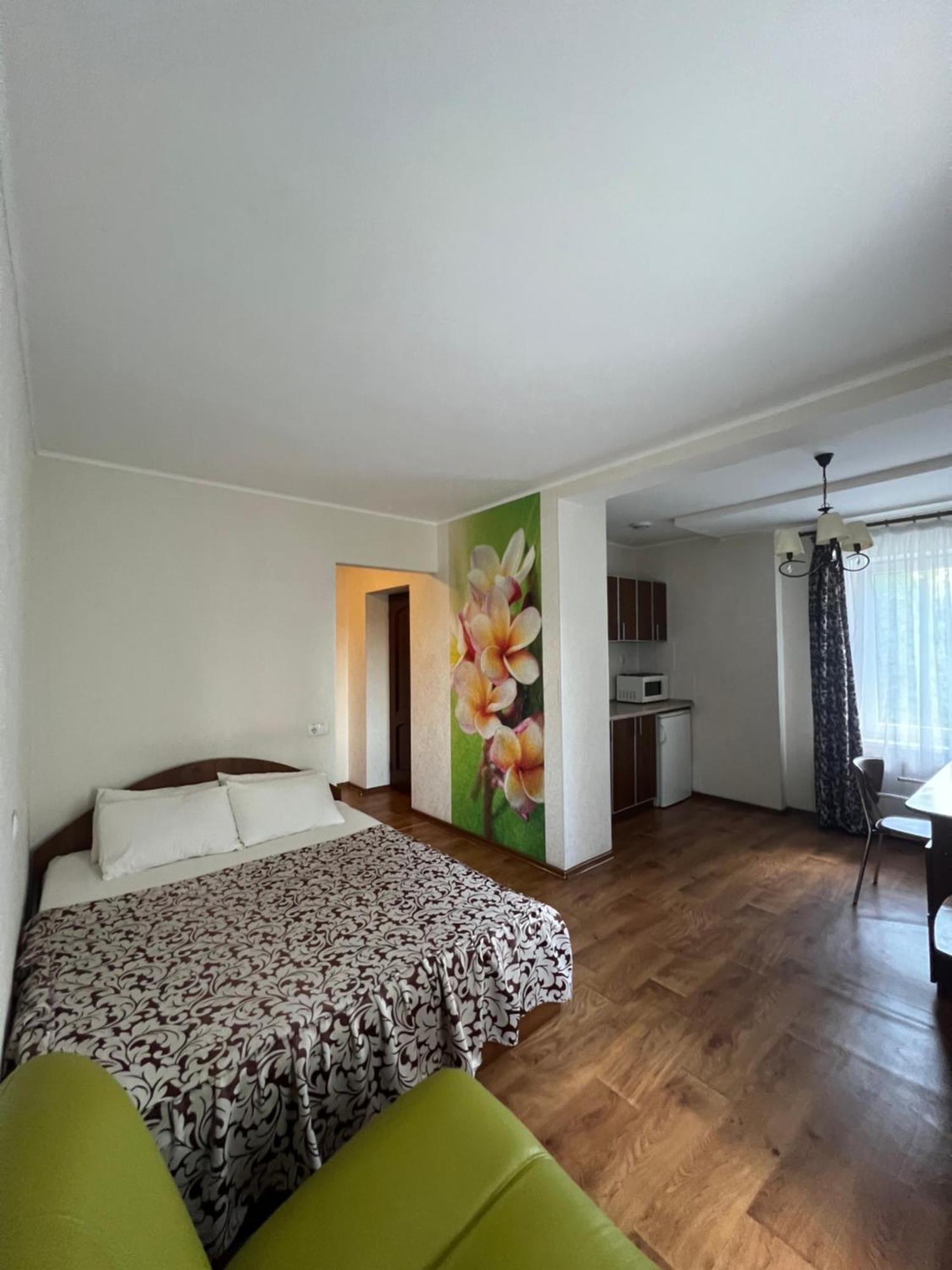 Apart Hotel Asotel Kharkiv Eksteriør bilde