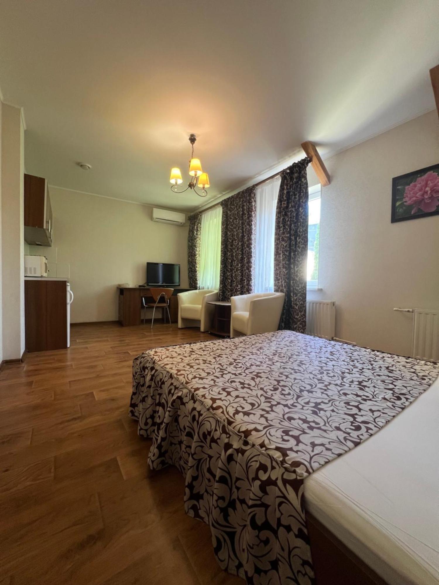 Apart Hotel Asotel Kharkiv Eksteriør bilde