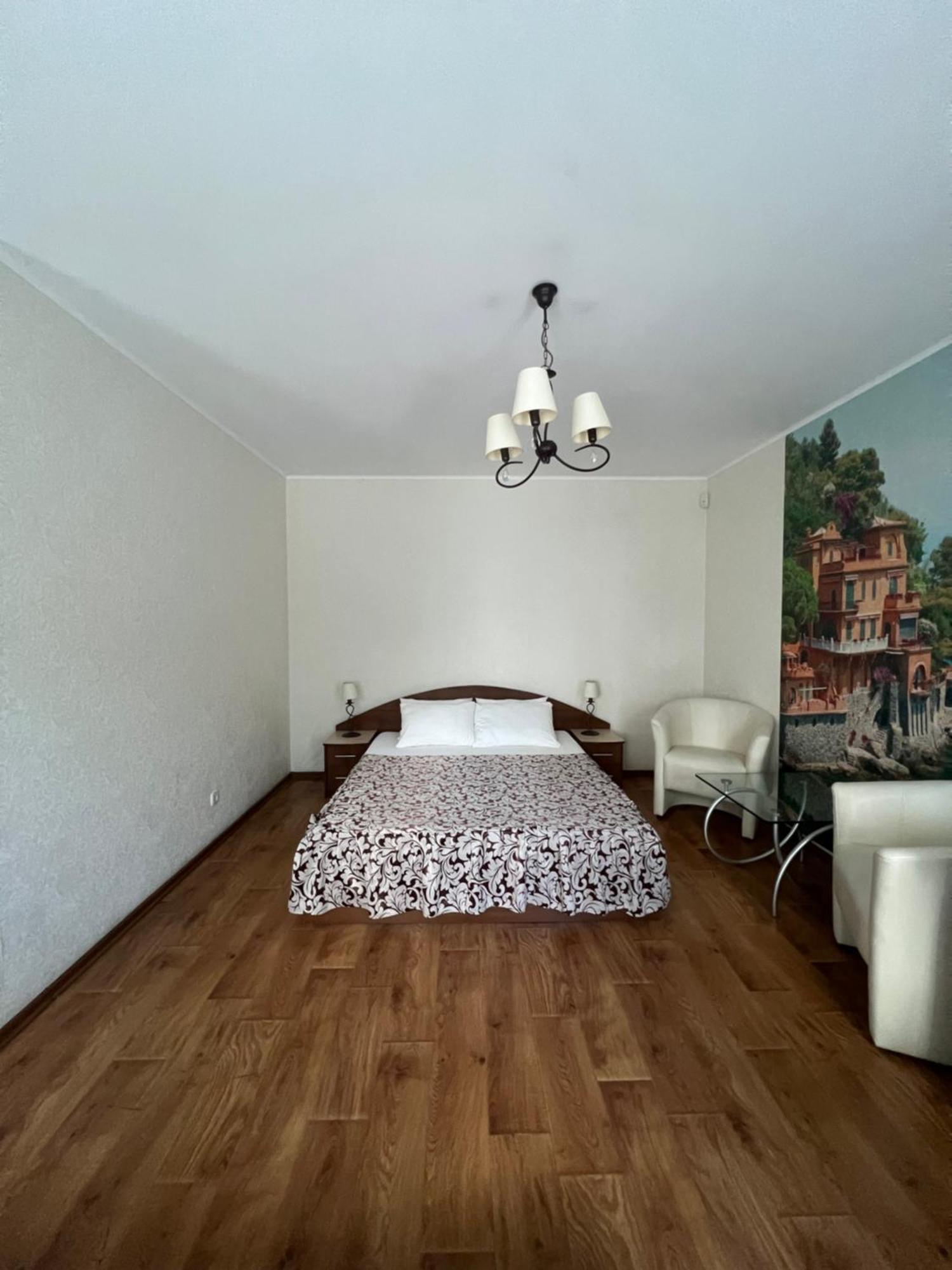 Apart Hotel Asotel Kharkiv Eksteriør bilde