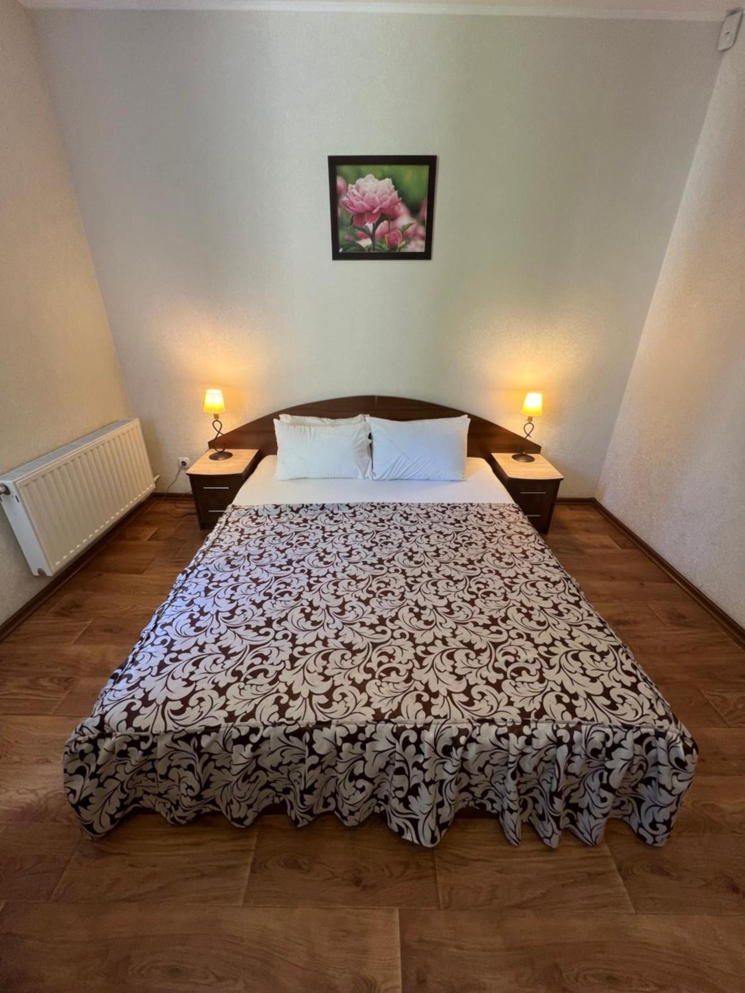 Apart Hotel Asotel Kharkiv Eksteriør bilde